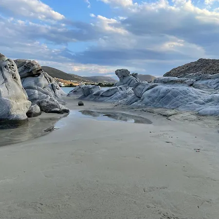 Playera G Sea View Casa de Férias Naousa